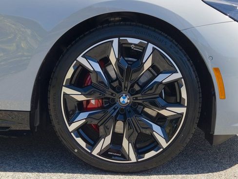 New 2026 BMW i5 eDrive40 w/ M Sport Package image 6