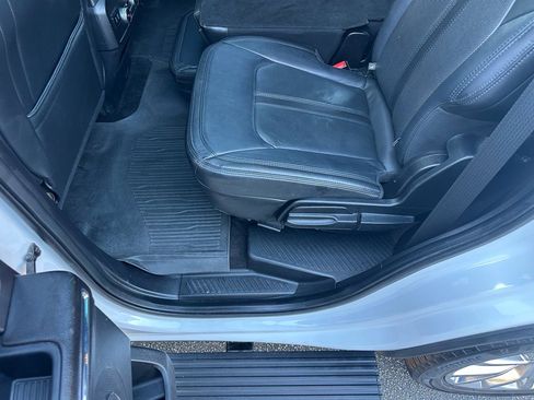 Used 2018 Ford Expedition Limited w/ Equipment Group 302A image 27