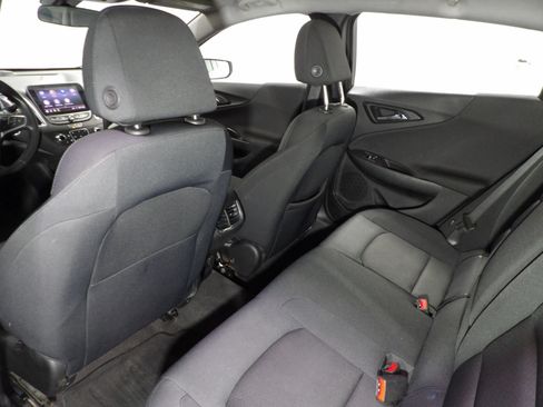Used 2020 Chevrolet Malibu LT FWD image 9