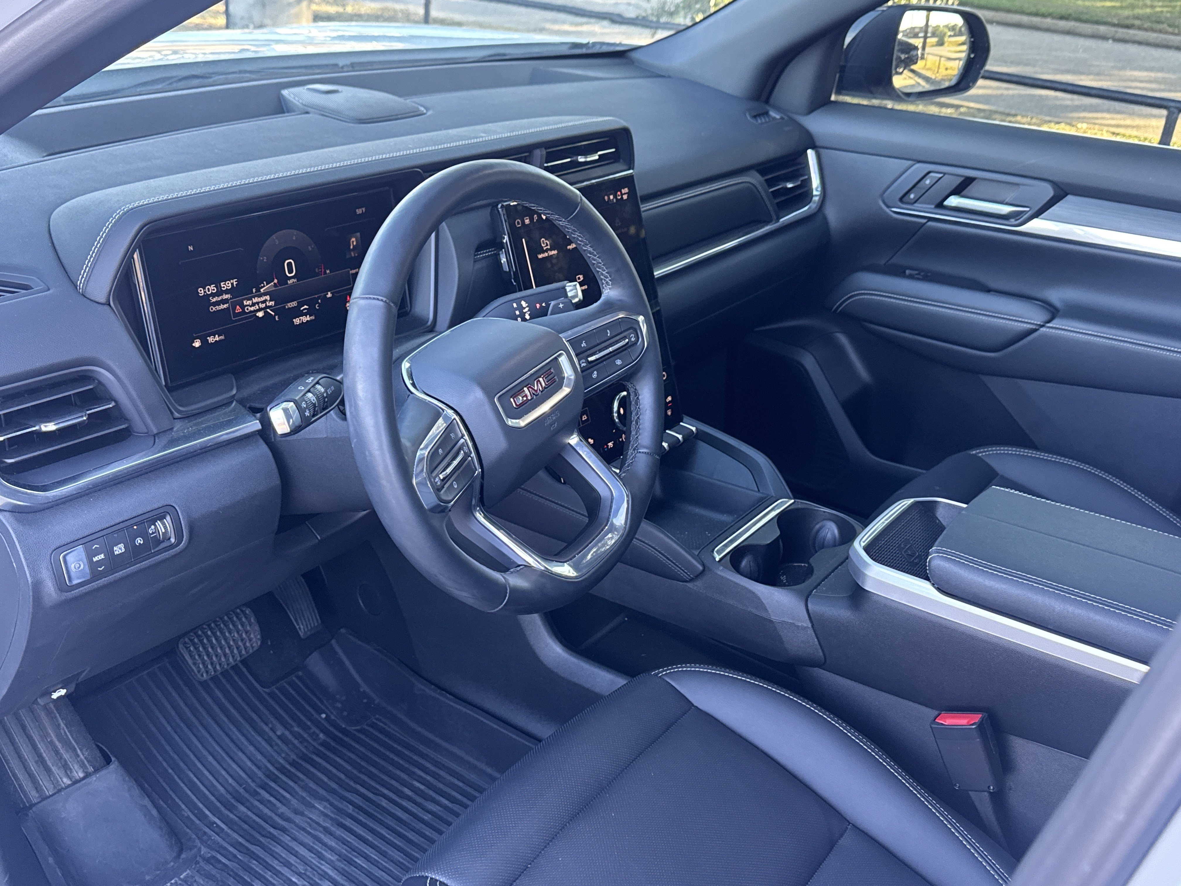 Used 2026 GMC Terrain Elevation w/ Elevation Premium Package FWD image 6