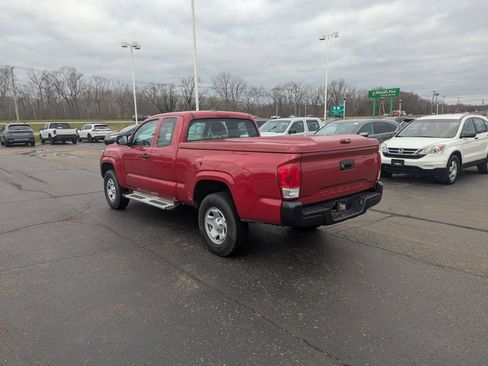 Used 2016 Toyota Tacoma SR image 5