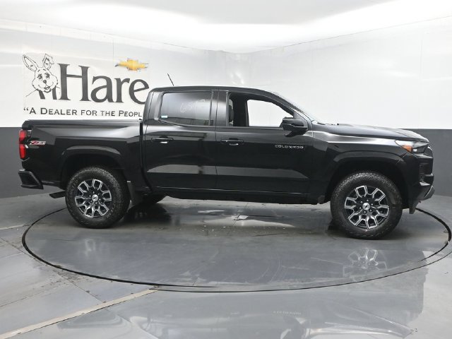 New 2026 Chevrolet Colorado Z71 w/ Technology Package AWD/4WD image 1