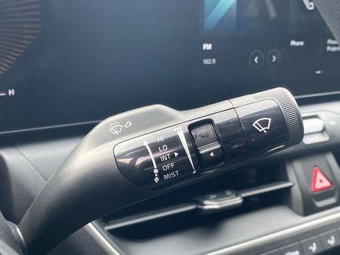 New 2025 Kia K4 LX image 32