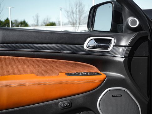 Used 2020 Jeep Grand Cherokee SRT image 15