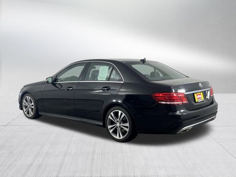 Used 2016 Mercedes-Benz E 350 4MATIC Sedan image 5