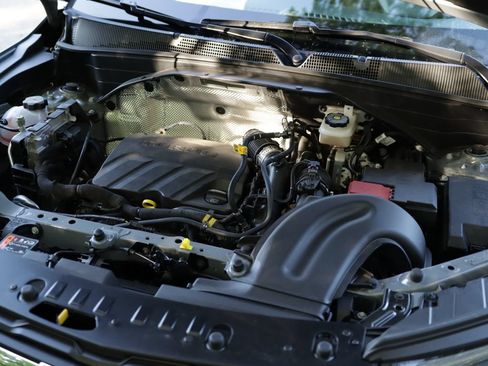 Used 2025 Chevrolet TrailBlazer LT w/ Convenience Package FWD image 31