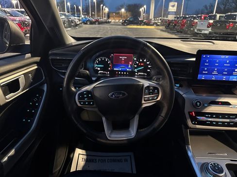 Used 2023 Ford Explorer XLT w/ Equipment Group 202A image 19