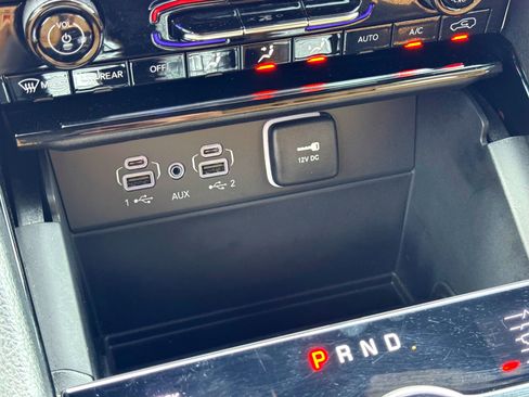 Used 2023 Jeep Grand Cherokee L Summit image 34