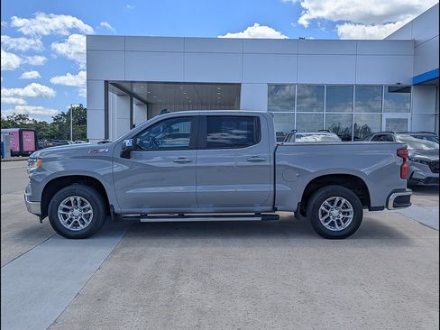 Used 2024 Chevrolet Silverado 1500 LT AWD/4WD image 9
