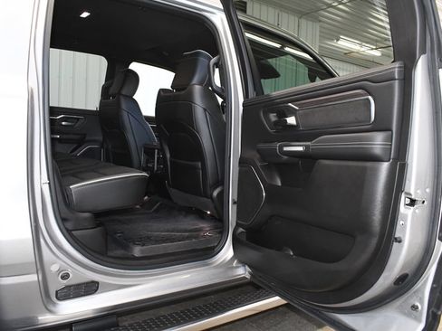 Used 2025 RAM 1500 Laramie AWD/4WD image 24
