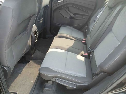 Used 2017 Ford Escape SE w/ Equipment Group 201A AWD/4WD image 18