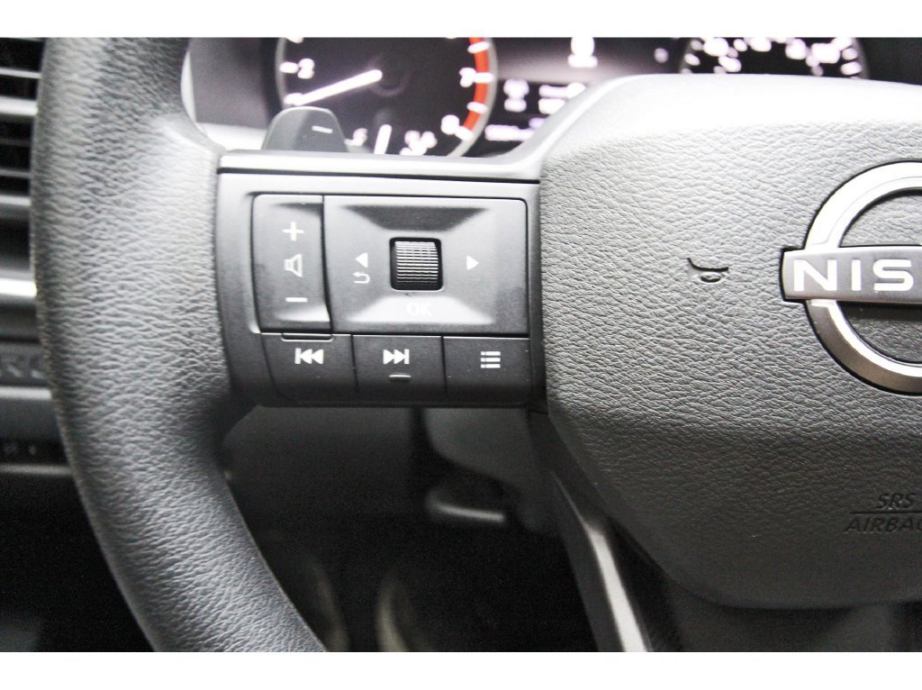 Certified 2025 Nissan Rogue S FWD image 14