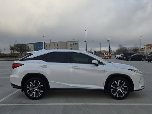 Used 2022 Lexus RX 350 FWD w/ Premium Package image 2