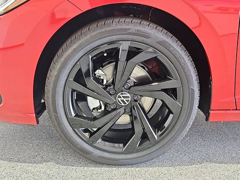 New 2026 Volkswagen Jetta SE FWD image 12