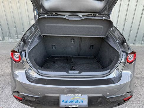 Used 2025 MAZDA MAZDA3 Hatchback w/Premium Plus Pkg image 18
