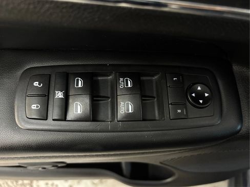 Used 2020 Jeep Grand Cherokee Limited w/ Premium Lighting Group AWD/4WD image 41