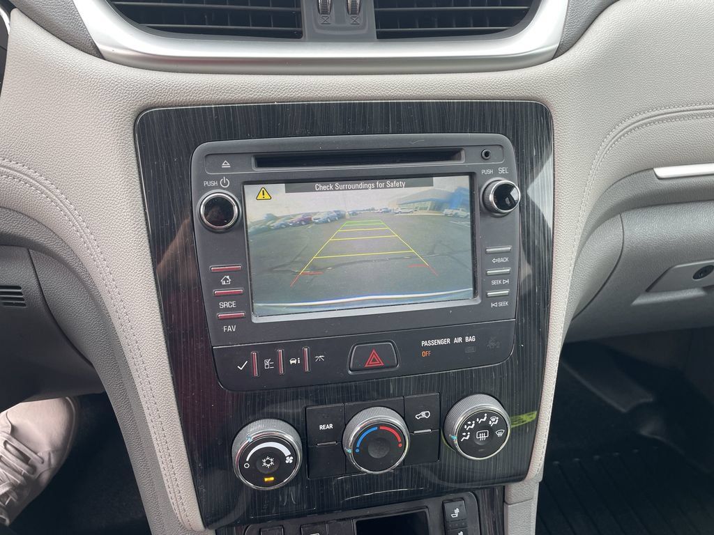 Used 2017 Chevrolet Traverse LT AWD/4WD image 14