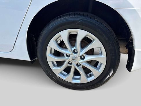 Used 2017 Nissan Sentra S w/ S Style Package FWD image 7