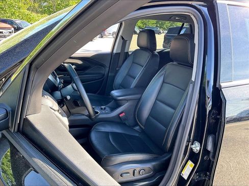 Used 2024 GMC Terrain SLT AWD/4WD image 9