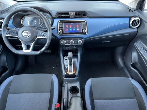 Used 2025 Nissan Versa SV image 30