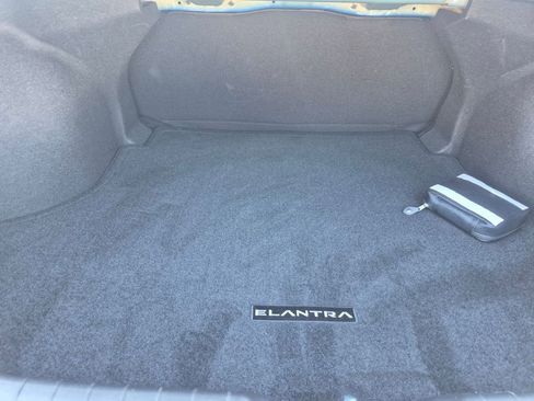 Certified 2026 Hyundai Elantra SE FWD image 11