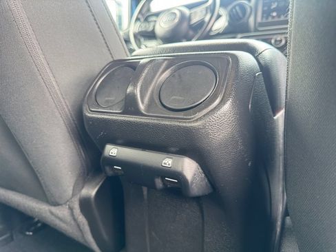 Used 2022 Jeep Gladiator Sport AWD/4WD image 32
