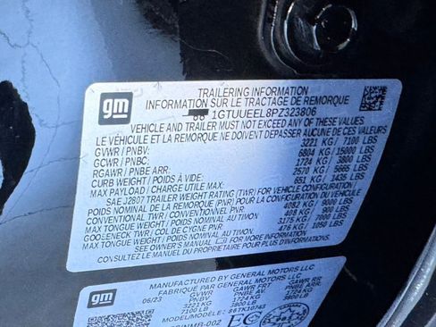 Certified 2023 GMC Sierra 1500 AT4 w/ AT4 Premium Package image 10