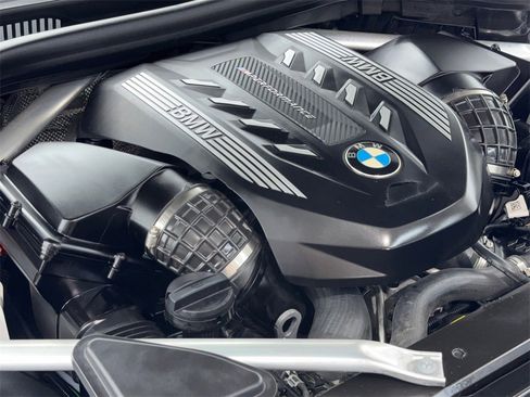Used 2022 BMW X5 M50i w/ Dynamic Handling Package image 57