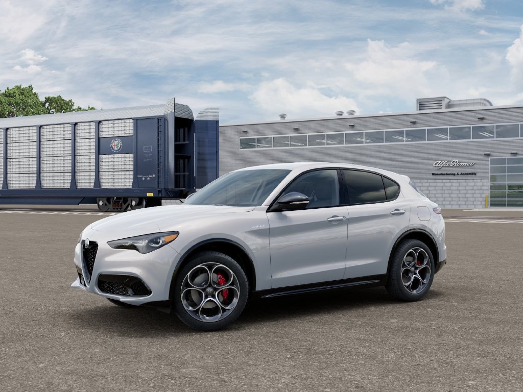 New 2026 Alfa Romeo Stelvio Sprint AWD/4WD image 2