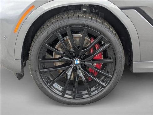 New 2026 BMW X6 xDrive40i w/ Executive Package image 10