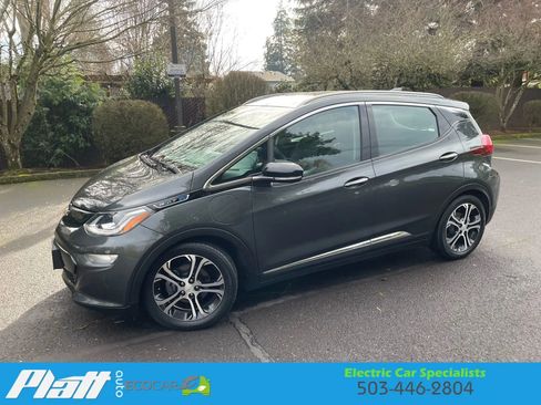Used 2018 Chevrolet Bolt Premier w/ Driver Confidence II Package image 3