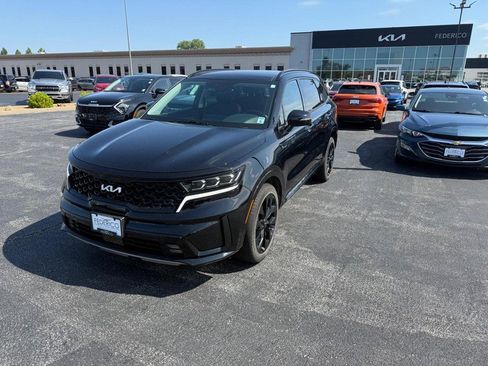 Used 2023 Kia Sorento SX FWD image 3