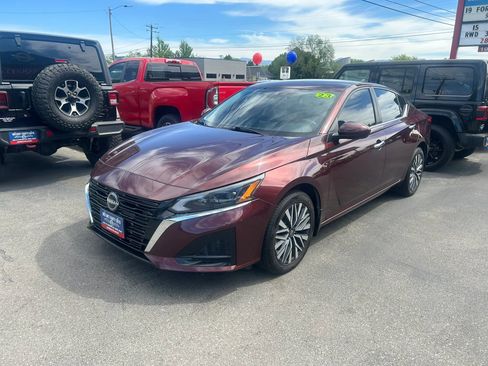 Used 2023 Nissan Altima 2.5 SV AWD/4WD image 24