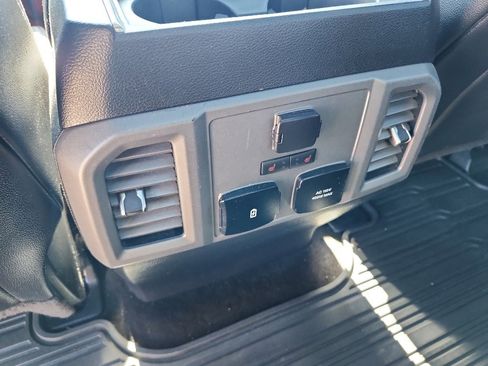 Used 2018 Ford F150 Raptor w/ Equipment Group 802A Luxury image 19