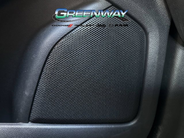 Used 2019 Ford Edge Titanium FWD image 21