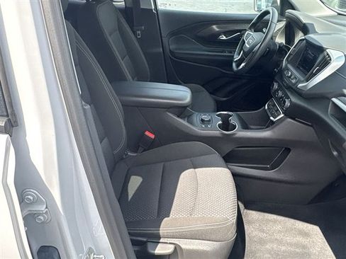 Certified 2024 GMC Terrain SLE w/ Driver Convenience Package FWD image 26
