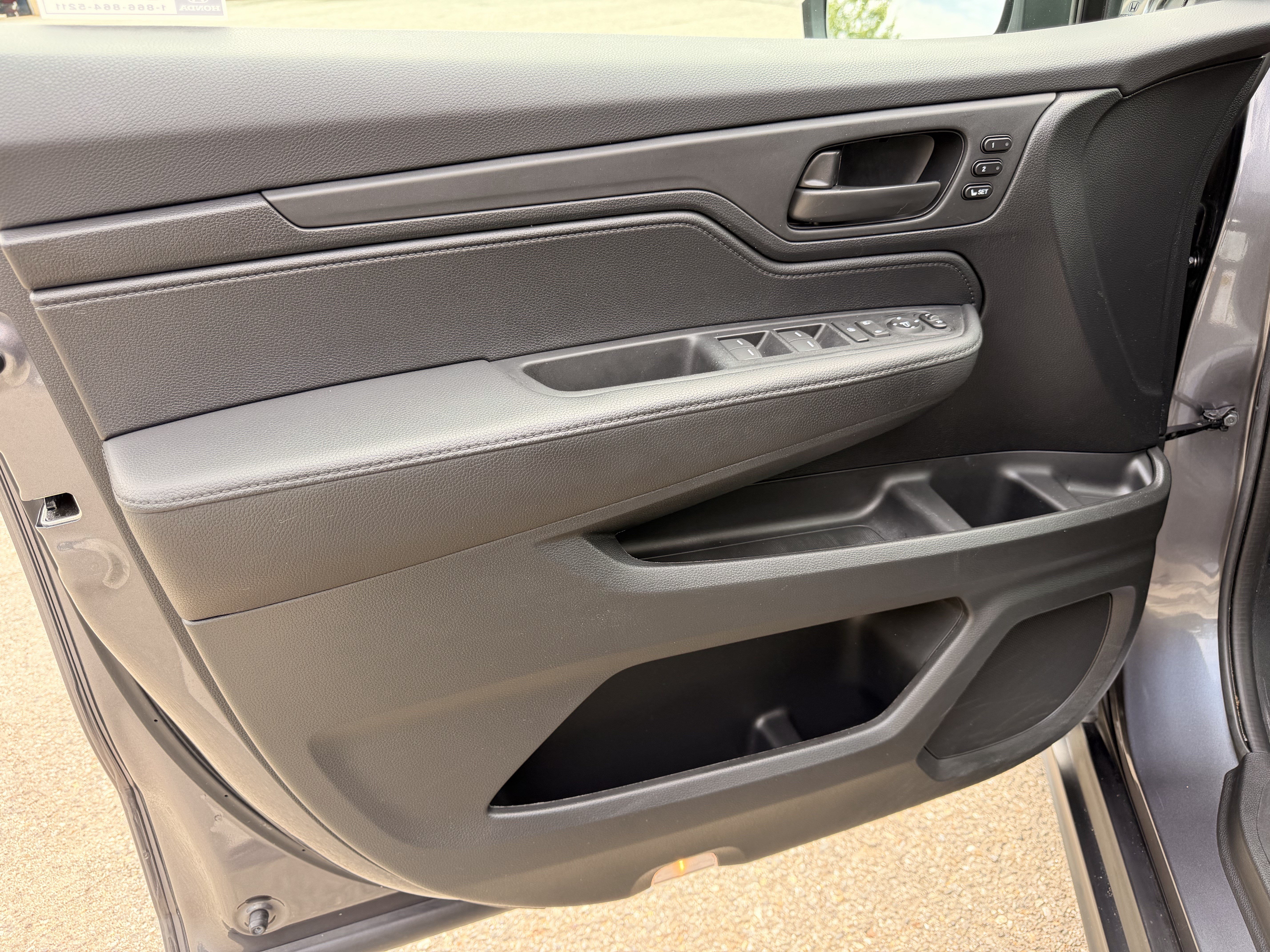 Used 2024 Honda Odyssey EX-L image 11