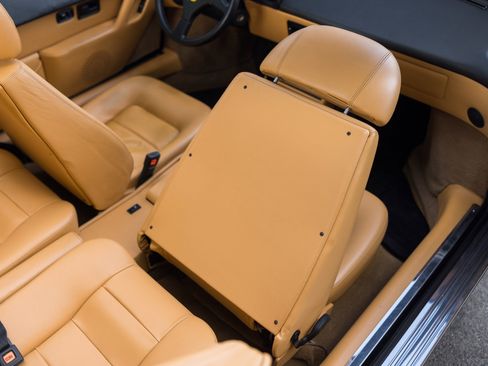 Used 1989 Ferrari Mondial T image 23