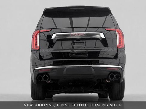 Used 2021 GMC Yukon Denali w/ Denali Premium Package AWD/4WD image 4