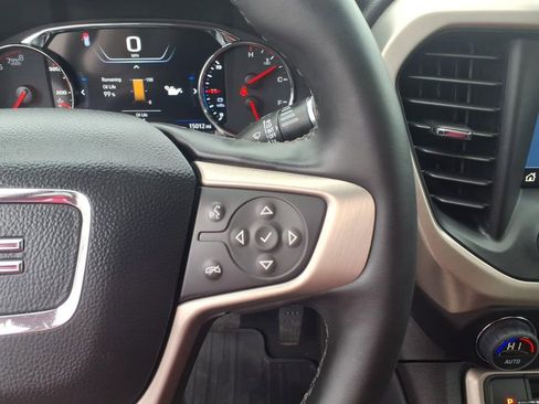 Used 2023 GMC Acadia Denali w/ Denali Ultimate Package AWD/4WD image 20