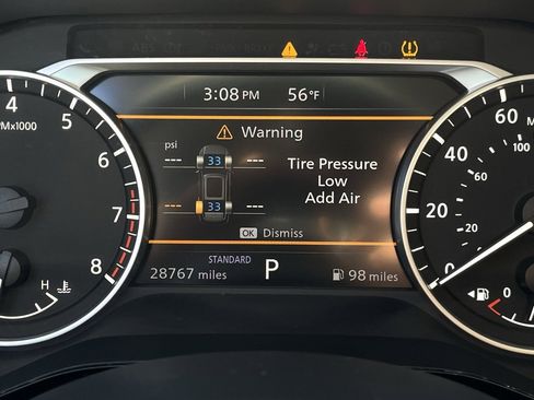 Used 2024 Nissan Pathfinder SV image 15