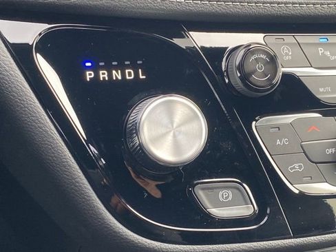 New 2026 Chrysler Pacifica Select image 24