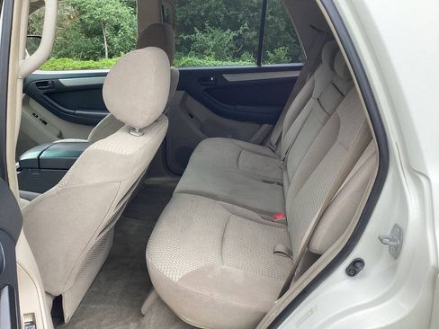 Used 2005 Toyota 4Runner SR5 RWD image 8