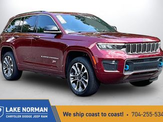 Used 2023 Jeep Grand Cherokee Overland AWD/4WD video 1