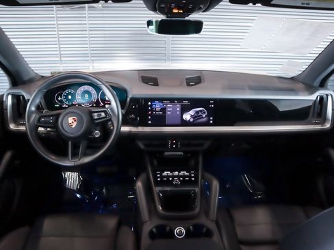 Certified 2024 Porsche Cayenne image 14