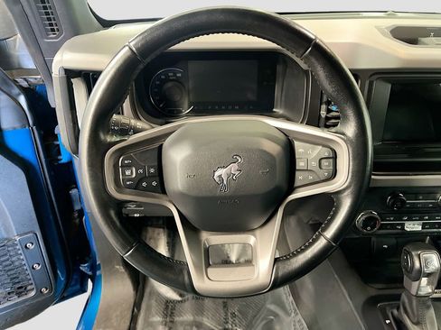 Used 2023 Ford Bronco Black Diamond w/ Sasquatch Package image 11