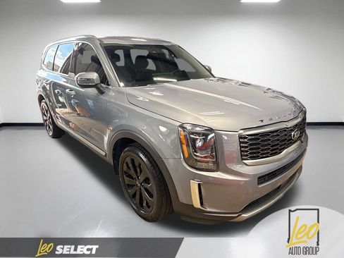 Used 2021 Kia Telluride S FWD image 4