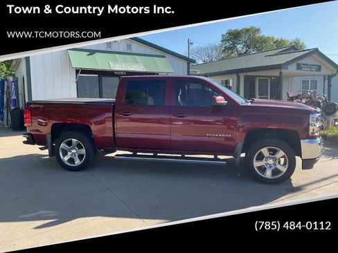 Used 2017 Chevrolet Silverado 1500 LT w/ All Star Edition AWD/4WD image 1