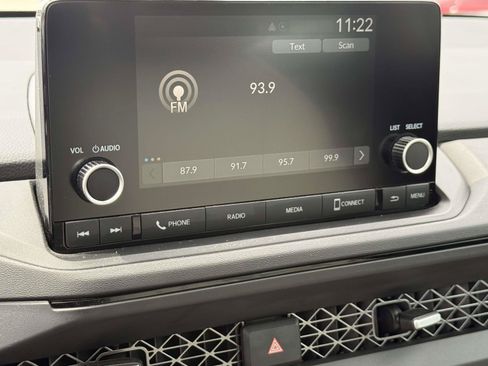 Certified 2025 Honda Accord SE image 4