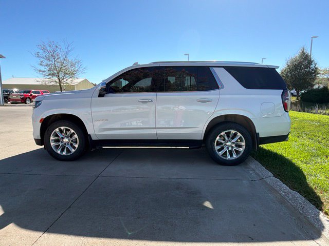 Used 2021 Chevrolet Tahoe Premier w/ Premium Package AWD/4WD image 12
